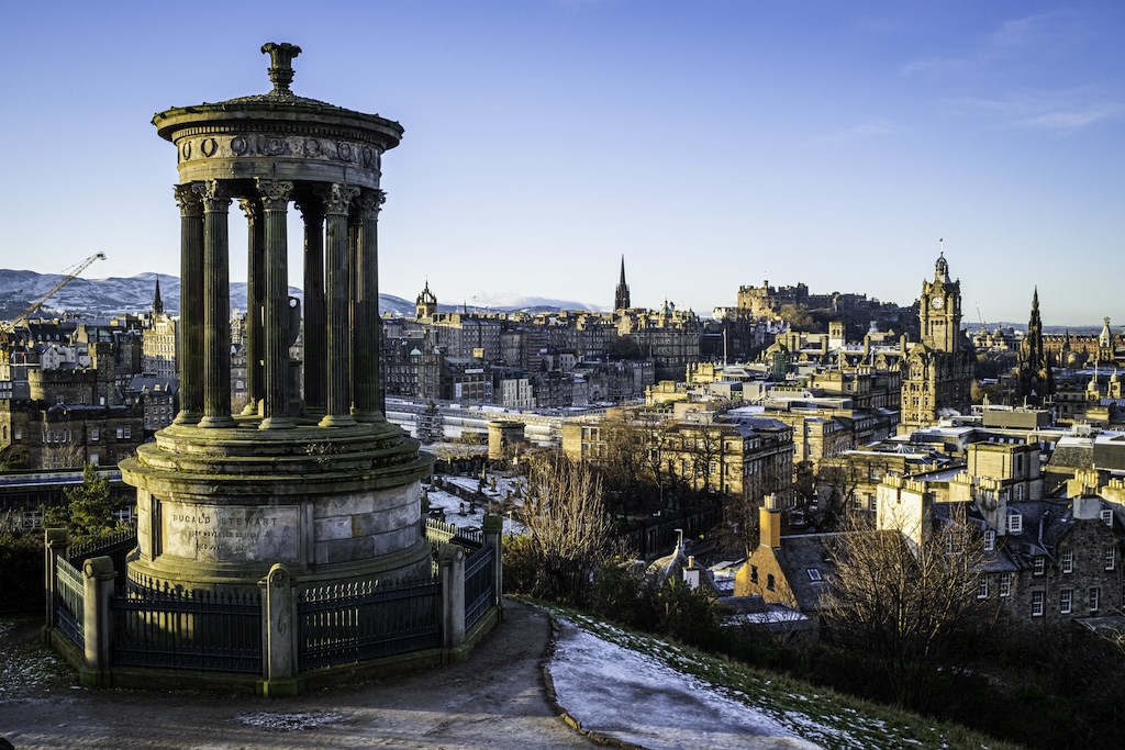 Photograph of snowy Edinburgh